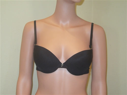 Thickly padded push-up bra with removable cookies